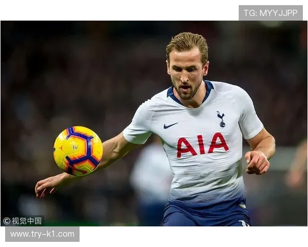 凯恩与伊布：战术核心与进攻支点的代际差异分析