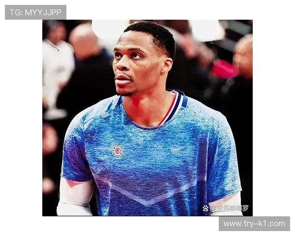 威斯布鲁克改变打法：减少强突转为高效组织主导快攻