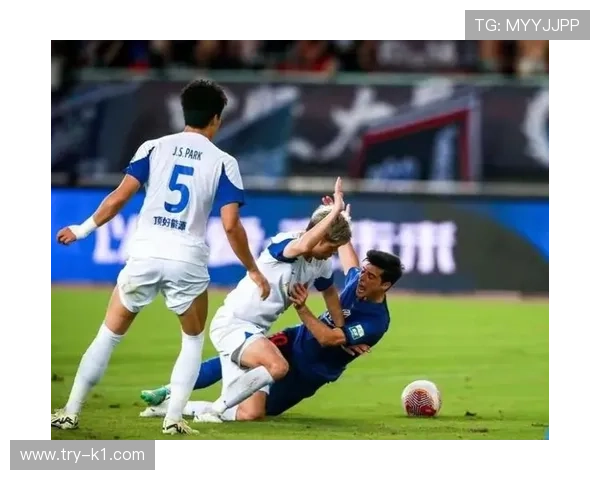 上海申花陷入危机？战术体系暴露致命软肋，豪门定位正遭质疑！