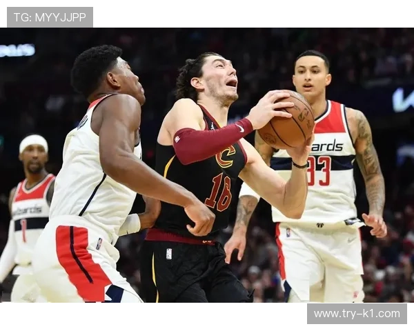 库兹马借助挡拆提升三分命中率 拉开与队友得分差距