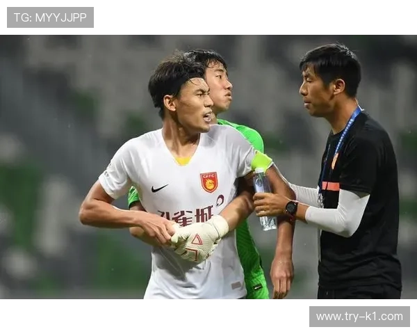 巴西国际战绩低迷引发担忧,球队主力阵容或迎调整 巴西国际战绩低迷引发担忧,球队主力阵容或迎调整